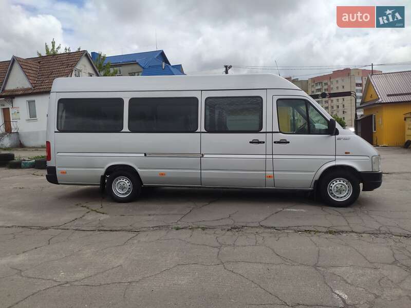 Микроавтобус Volkswagen LT 2006 в Ровно