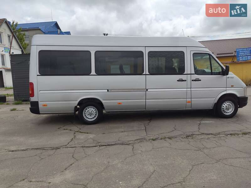Микроавтобус Volkswagen LT 2006 в Ровно