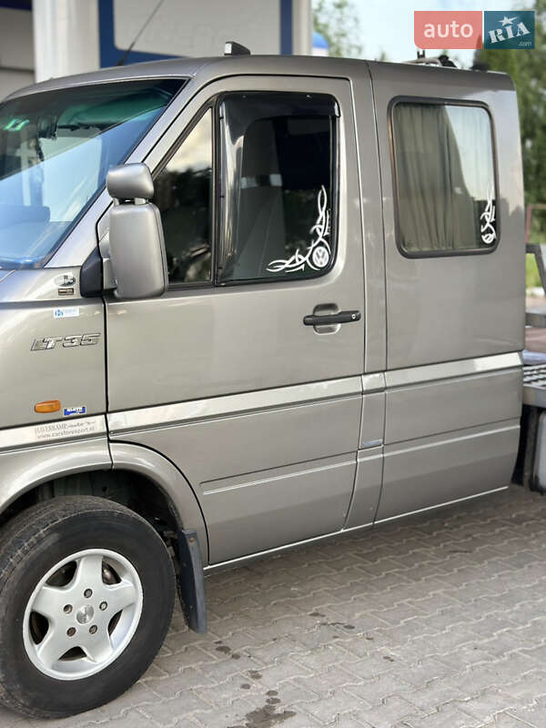 Автовоз Volkswagen LT 2002 в Дубно