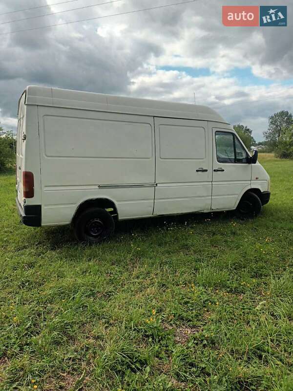 Вантажний фургон Volkswagen LT 1999 в Теребовлі