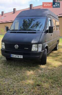 Грузопассажирский фургон Volkswagen LT 2002 в 
