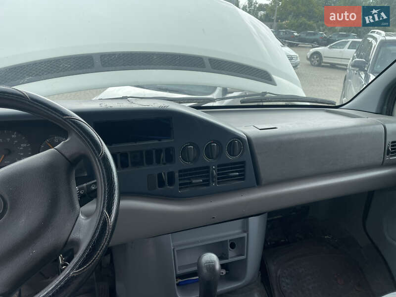 Вантажний фургон Volkswagen LT 2004 в Львові фото 4 Вантажний фургон Volkswagen LT 2004 в Львові