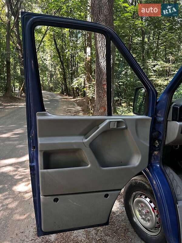 Грузовой фургон Volkswagen LT 2003 в Киеве