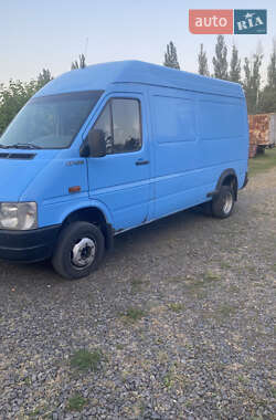 Вантажний фургон Volkswagen LT 2001 в Вараші