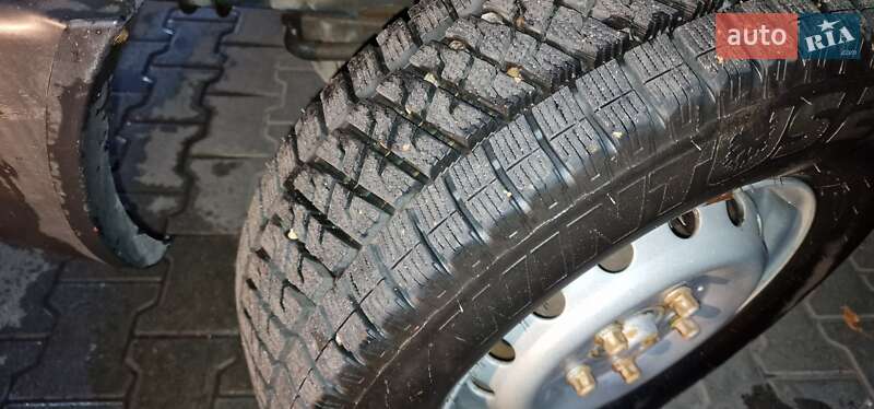 Грузопассажирский фургон Volkswagen LT 2003 в Львове