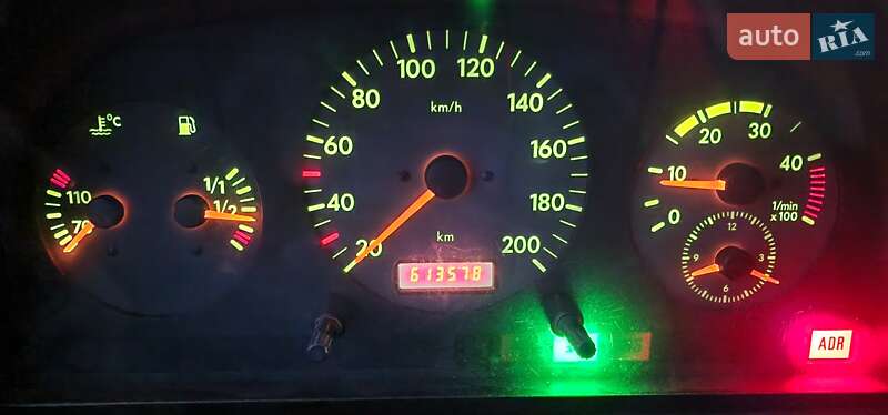 Грузопассажирский фургон Volkswagen LT 2003 в Львове