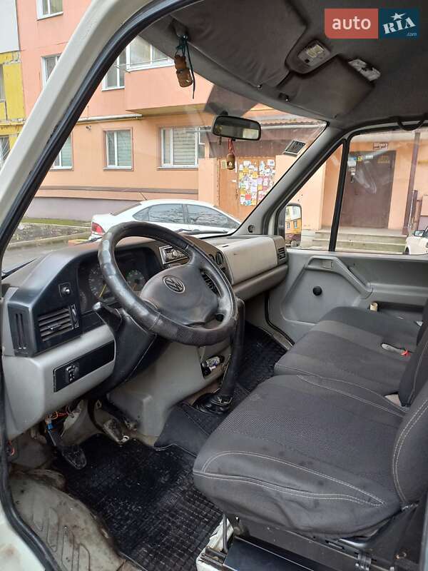Volkswagen LT 2000