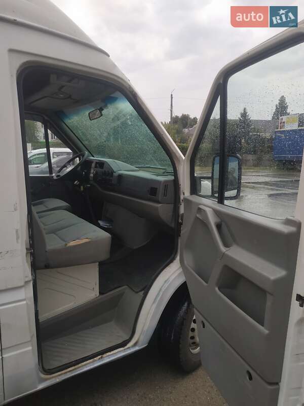 Грузовой фургон Volkswagen LT 2006 в Броварах