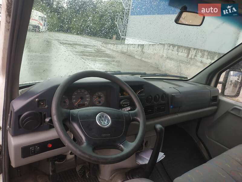Грузовой фургон Volkswagen LT 2006 в Броварах