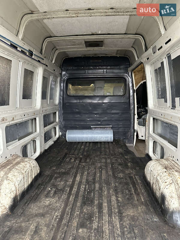 Вантажний фургон Volkswagen LT 2006 в Києві