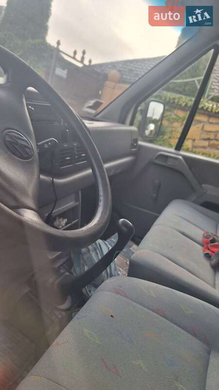 Грузовой фургон Volkswagen LT 2006 в Ковеле