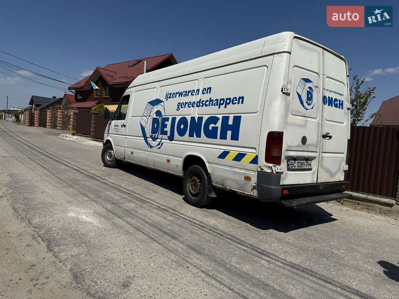 Вантажний фургон Volkswagen LT 2003 в Львові