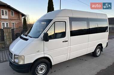 Вантажопасажирський фургон Volkswagen LT 2001 в Надвірній