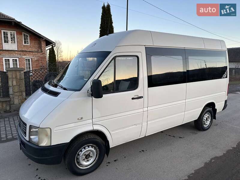 Грузопассажирский фургон Volkswagen LT 2001 в Надворной