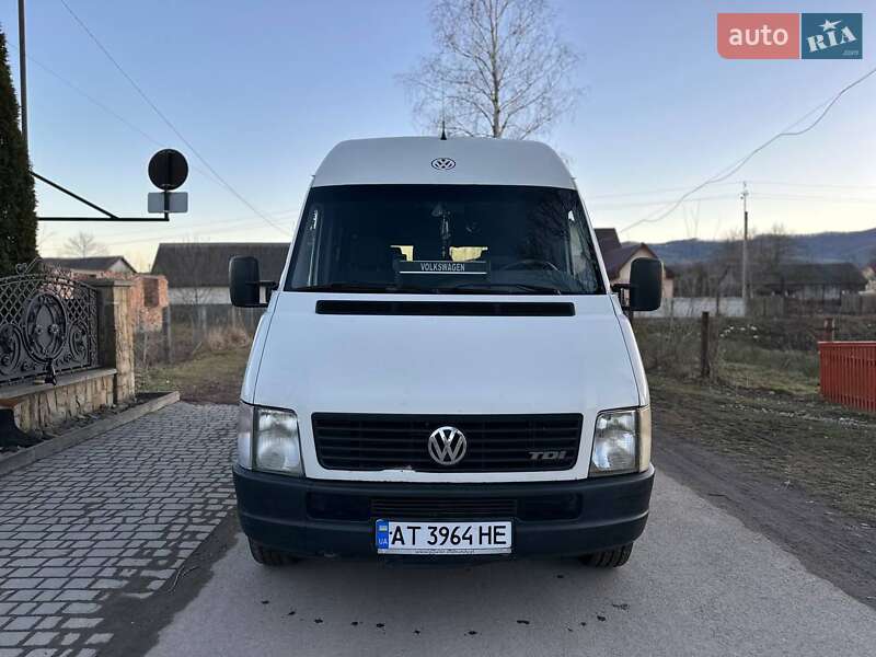Грузопассажирский фургон Volkswagen LT 2001 в Надворной