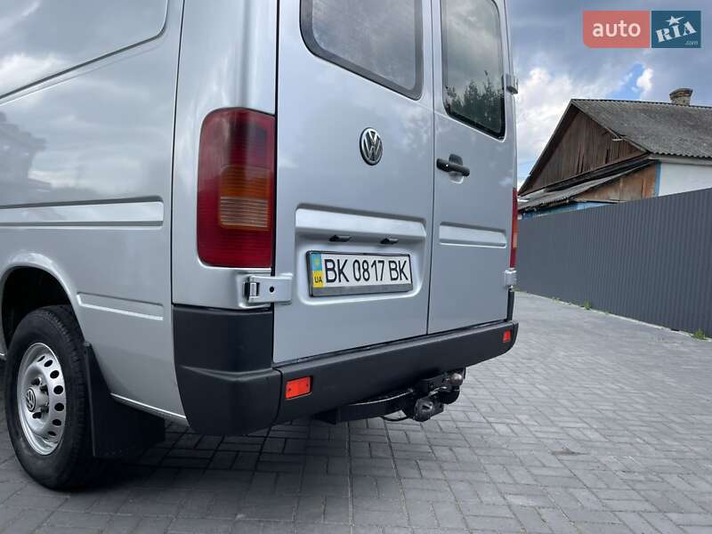 Вантажний фургон Volkswagen LT 2006 в Рівному