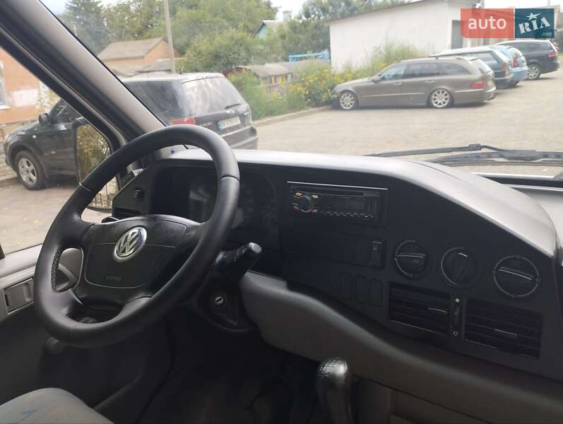 Вантажний фургон Volkswagen LT 2006 в Рівному