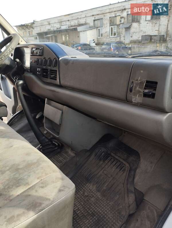 Грузовой фургон Volkswagen LT 2002 в Киеве