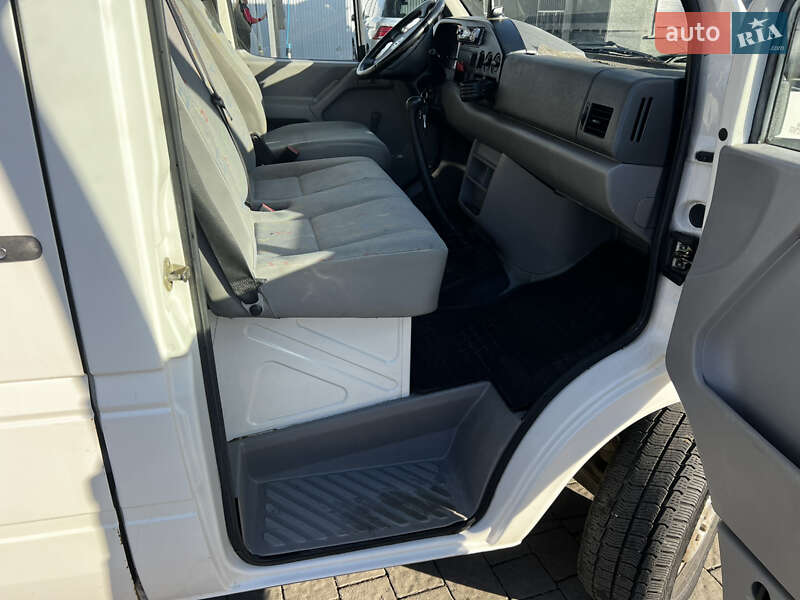 Грузовой фургон Volkswagen LT 2005 в Коломые