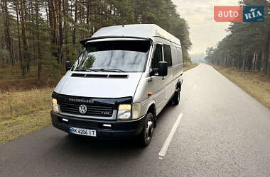 Универсал Volkswagen LT 2004 в Вараше