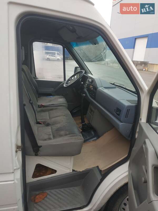 Микроавтобус грузовой (до 3,5т) Volkswagen LT 2005 в Броварах фото 18 Микроавтобус грузовой (до 3,5т) Volkswagen LT 2005 в Броварах