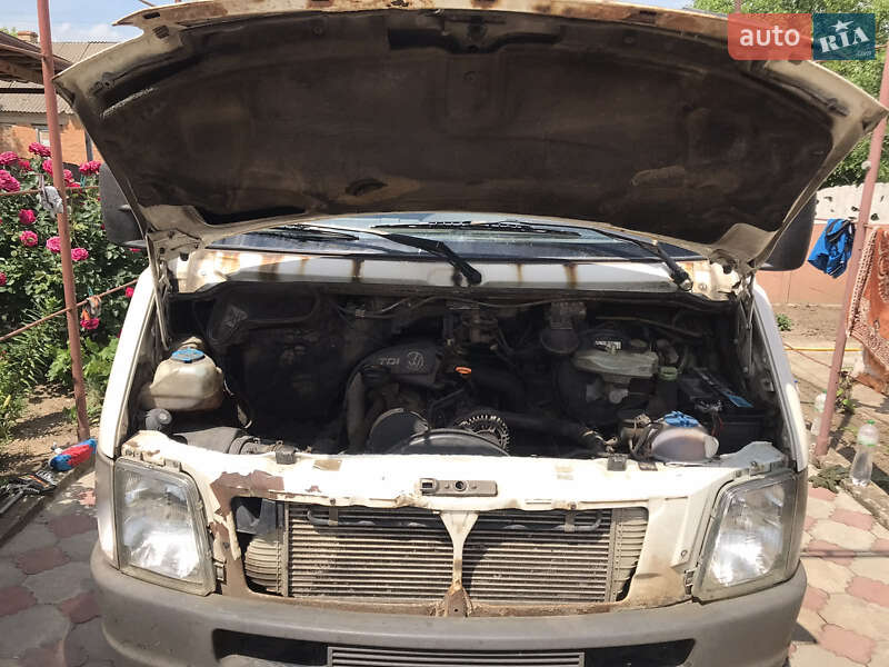 Грузовой фургон Volkswagen LT 2004 в Софиевке