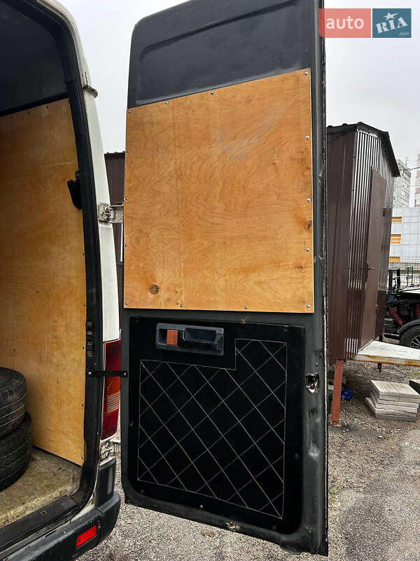 Грузовой фургон Volkswagen LT 2000 в Запорожье