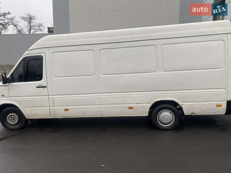 Вантажний фургон Volkswagen LT 1998 в Харкові