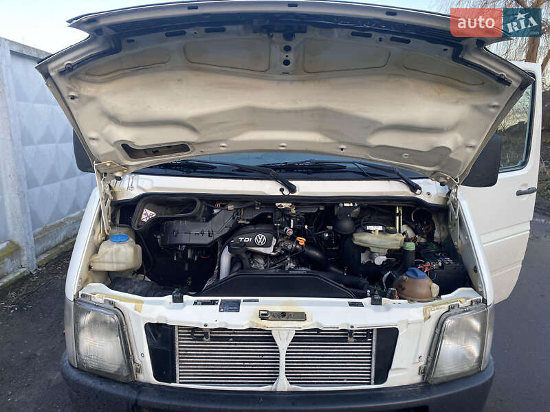 Вантажний фургон Volkswagen LT 2006 в Рівному