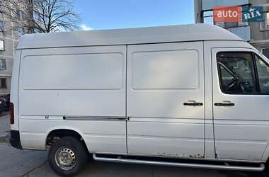 Вантажний фургон Volkswagen LT 2003 в Запоріжжі