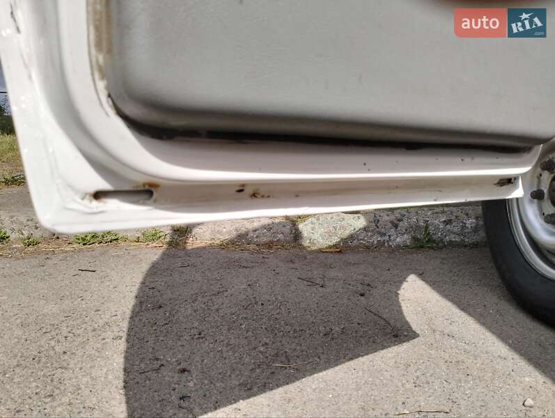 Грузовой фургон Volkswagen LT 2004 в Луцке