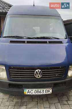 Вантажопасажирський фургон Volkswagen LT 2006 в Луцьку