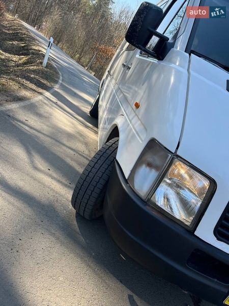 Грузовой фургон Volkswagen LT 2004 в Луцке