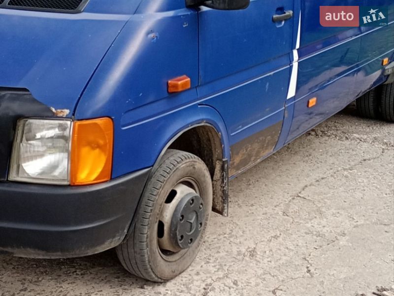 Грузовой фургон Volkswagen LT 1998 в Ровно