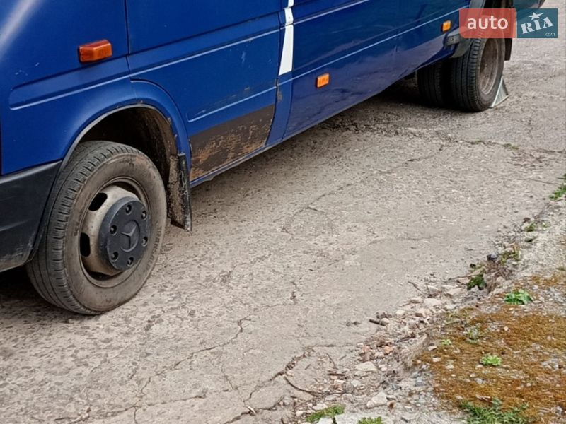 Грузовой фургон Volkswagen LT 1998 в Ровно