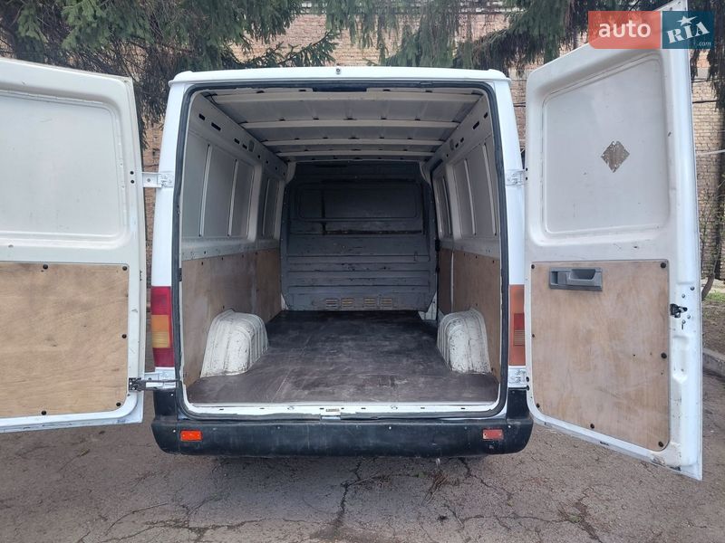 Вантажний фургон Volkswagen LT 2004 в Жовтих Водах