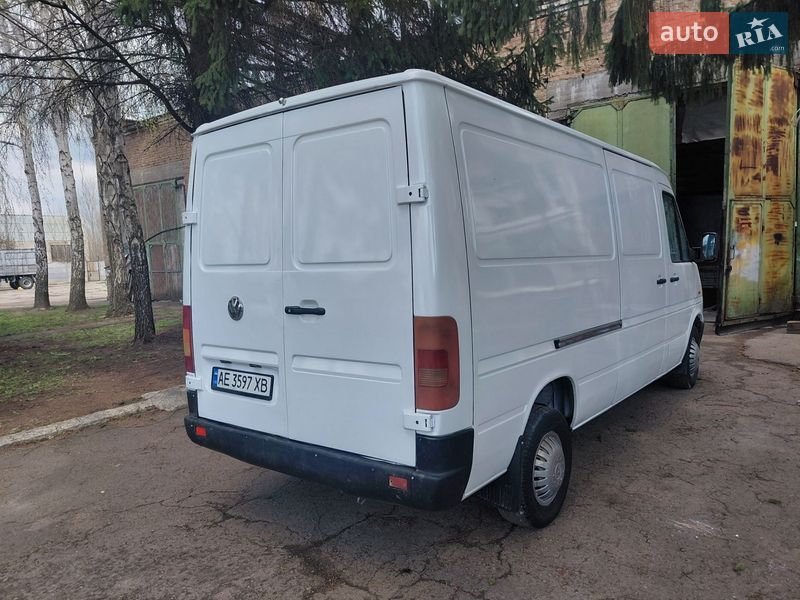 Вантажний фургон Volkswagen LT 2004 в Жовтих Водах