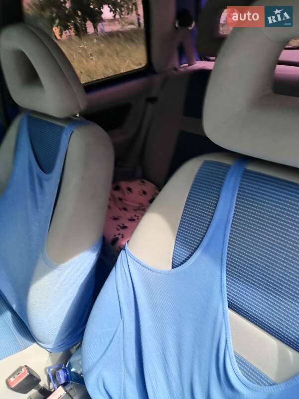 Хэтчбек Volkswagen Lupo 2003 в Львове фото 5 Хэтчбек Volkswagen Lupo 2003 в Львове