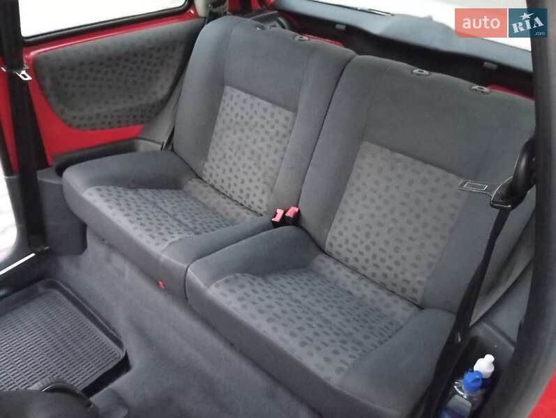 Хетчбек Volkswagen Lupo 2003 в Миколаєві