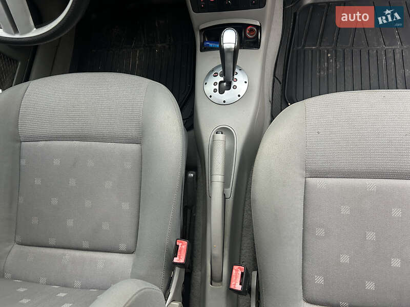 Хетчбек Volkswagen Lupo 2002 в Житомирі фото 7 Хетчбек Volkswagen Lupo 2002 в Житомирі