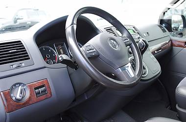 Минивэн Volkswagen Multivan 2013 в Киеве