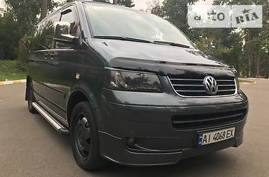 Минивэн Volkswagen Multivan 2006 в Буче