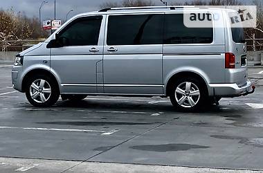 Минивэн Volkswagen Multivan 2011 в Киеве