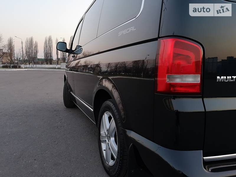 Минивэн Volkswagen Multivan 2013 в Киеве