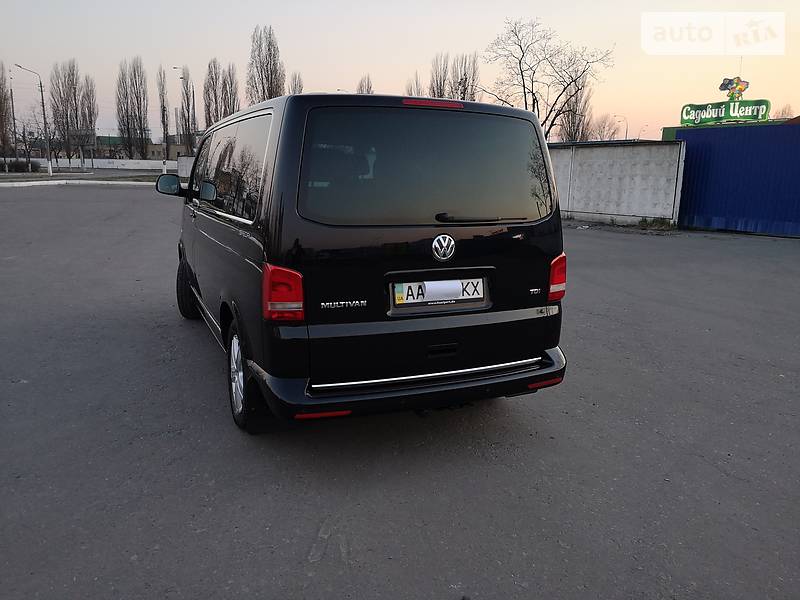 Минивэн Volkswagen Multivan 2013 в Киеве