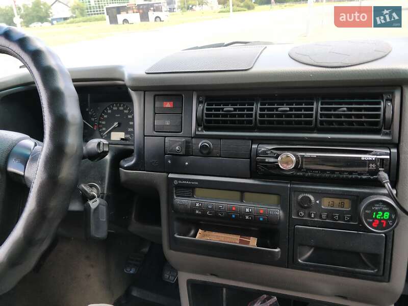 Минивэн Volkswagen Multivan 1998 в Киеве