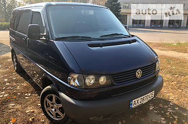 Вантажопасажирський фургон Volkswagen Multivan 2000 в Харкові