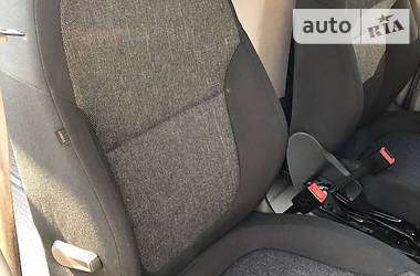 Грузопассажирский фургон Volkswagen Multivan 2000 в 