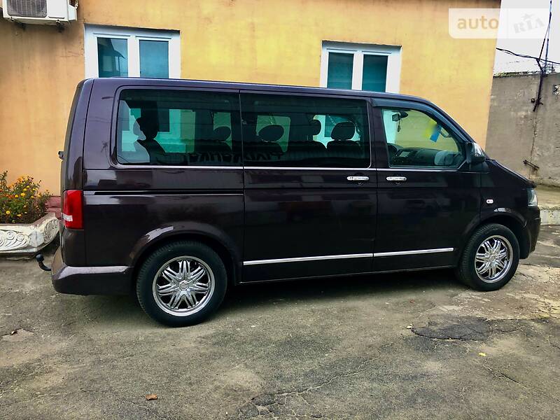 Мінівен Volkswagen Multivan 2011 в Києві