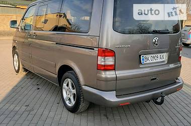 Минивэн Volkswagen Multivan 2009 в Ровно